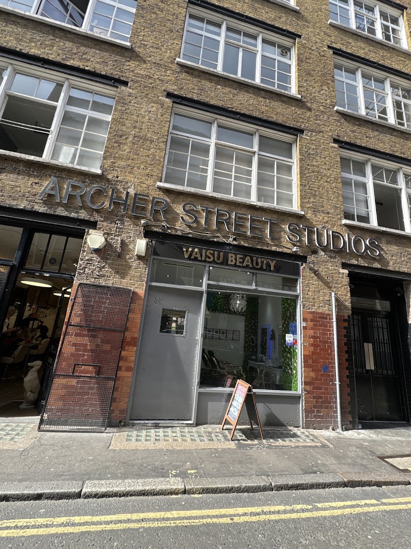 Vaisu Beauty Threading and Waxing