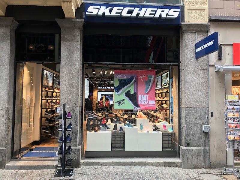 Skechers