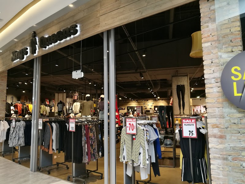 Kings & Queens Outlet