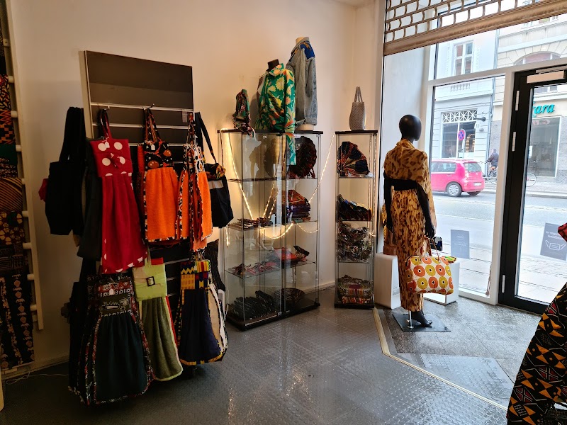 Afrika Clothing